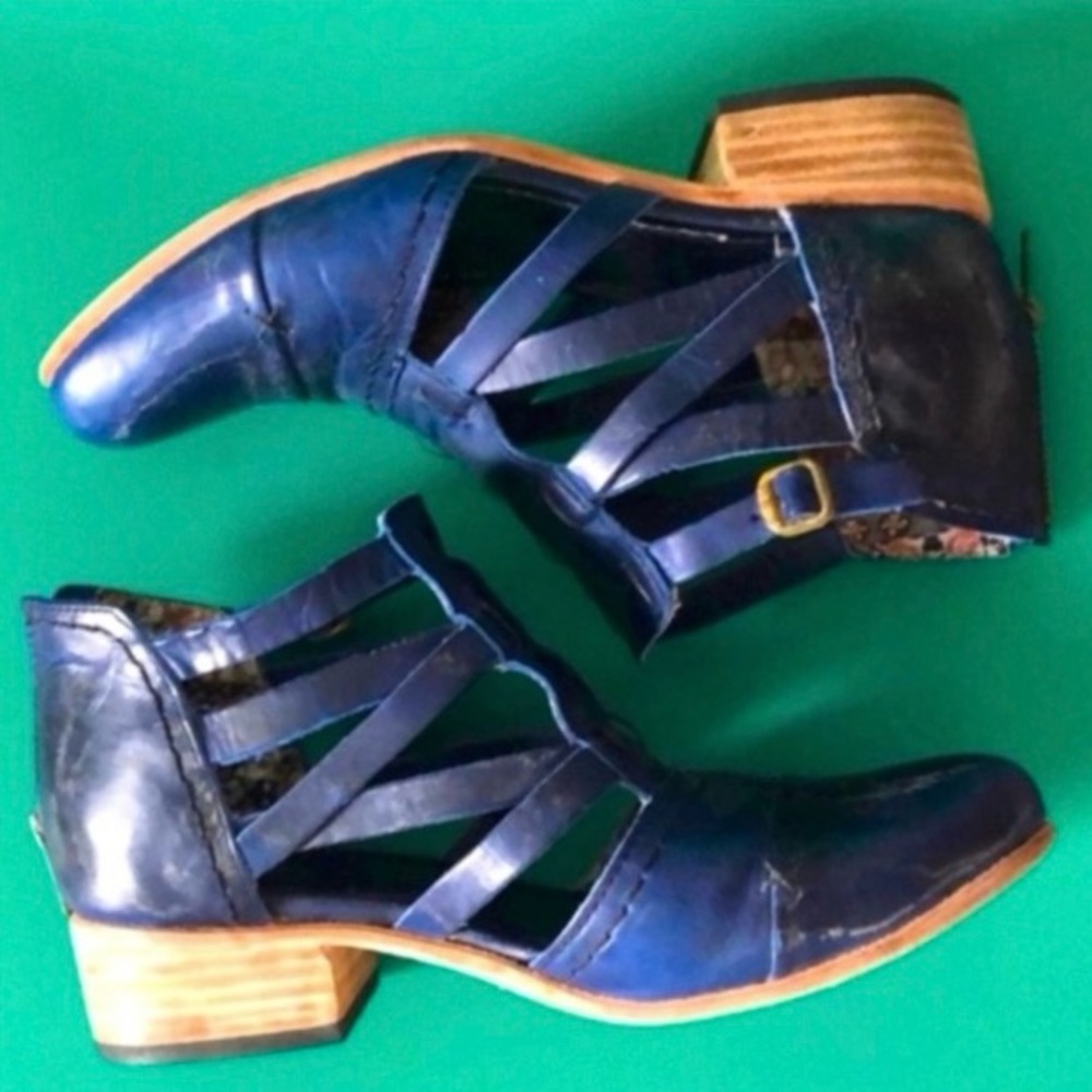 Rare FREEBIRD by STEVEN Shoes HOPE Cobalt Blue Leather Sandals Ankle Boots
